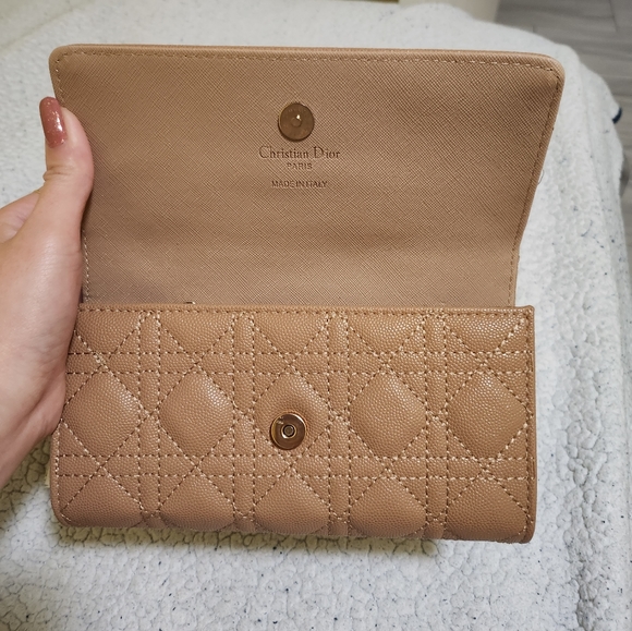 Dior Wallet - Picture 10 of 13